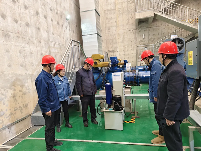 索凌電氣新春慰問送關(guān)懷，節(jié)前安全督導(dǎo)保平安