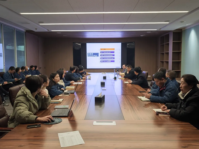 公司舉行《商事合同法律實務》專題法律講座